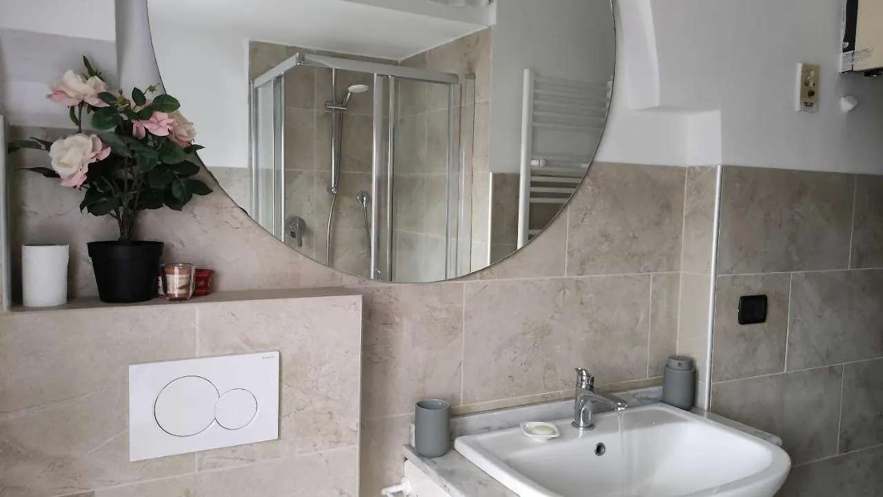Costanza By Halldis Florence Apartment